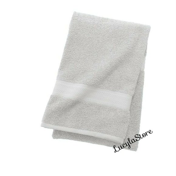 lucylla towel